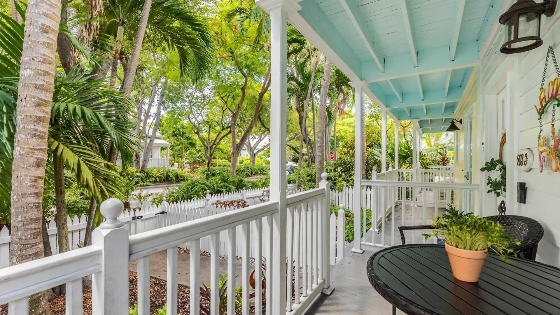 Holiday home Southard Getaway By Avantstay W Covered Patio Great Location Shared Pool Week Long