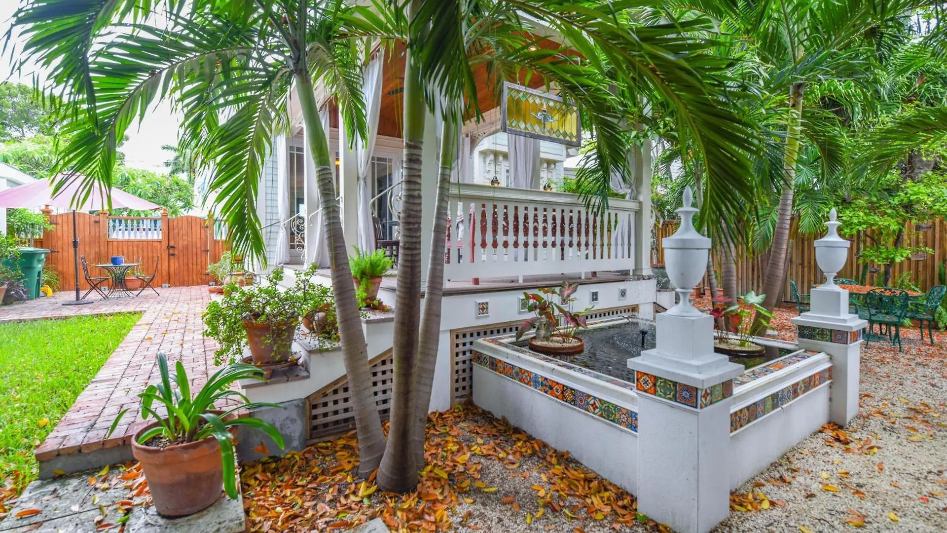Casa De Cubana - Monthly Key West