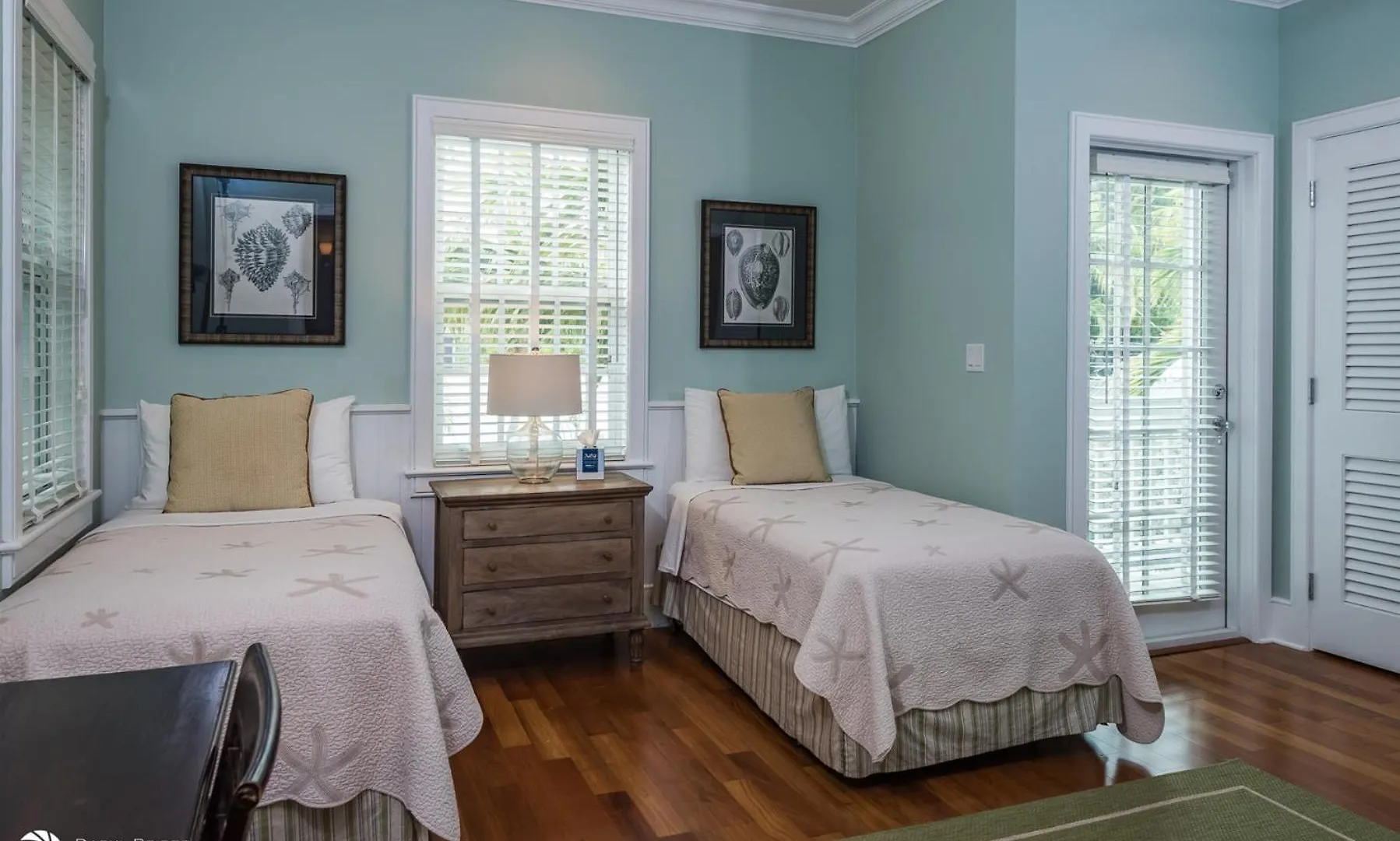 Windsor Townhomes 5 アパート *