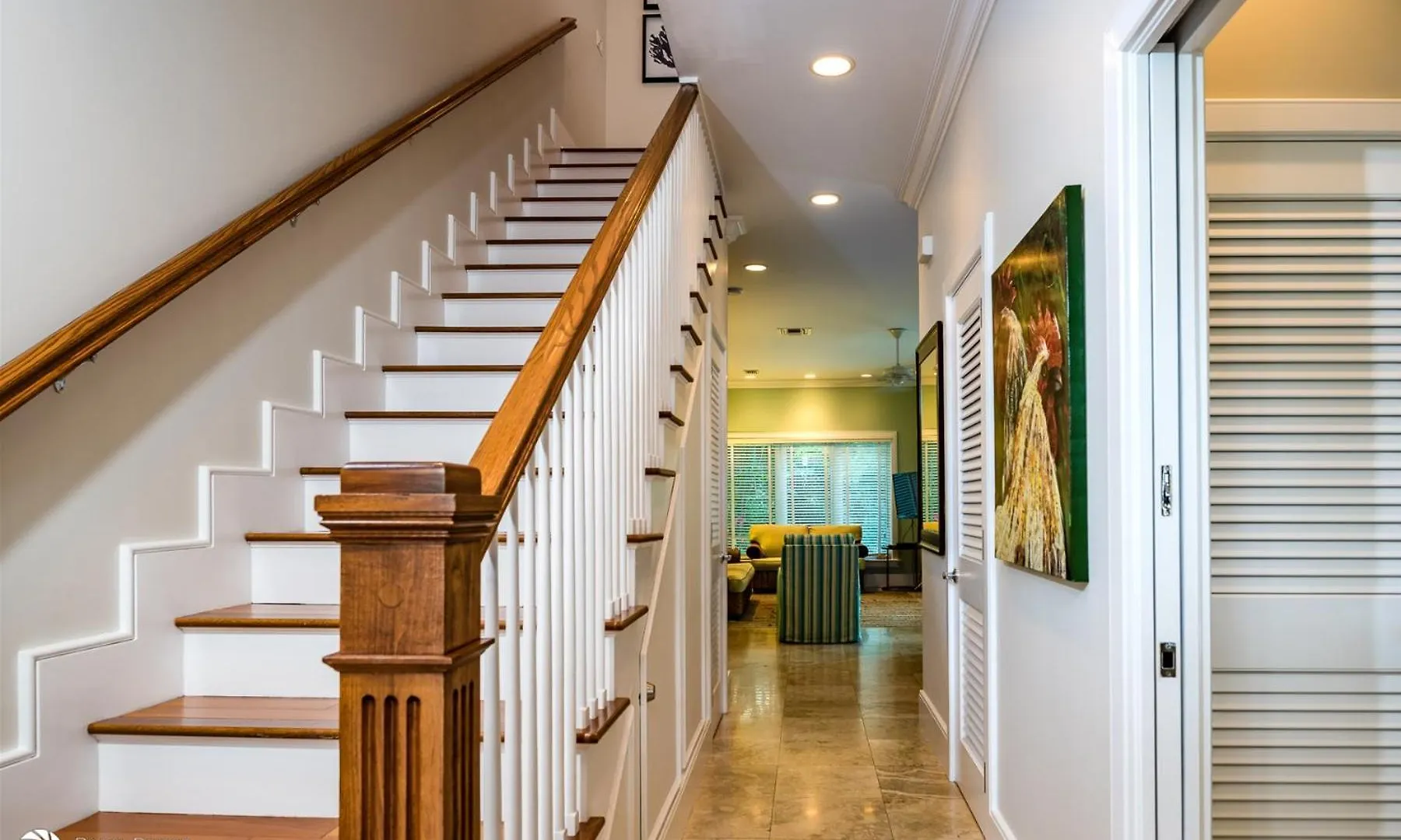 Windsor Townhomes 5 アパート