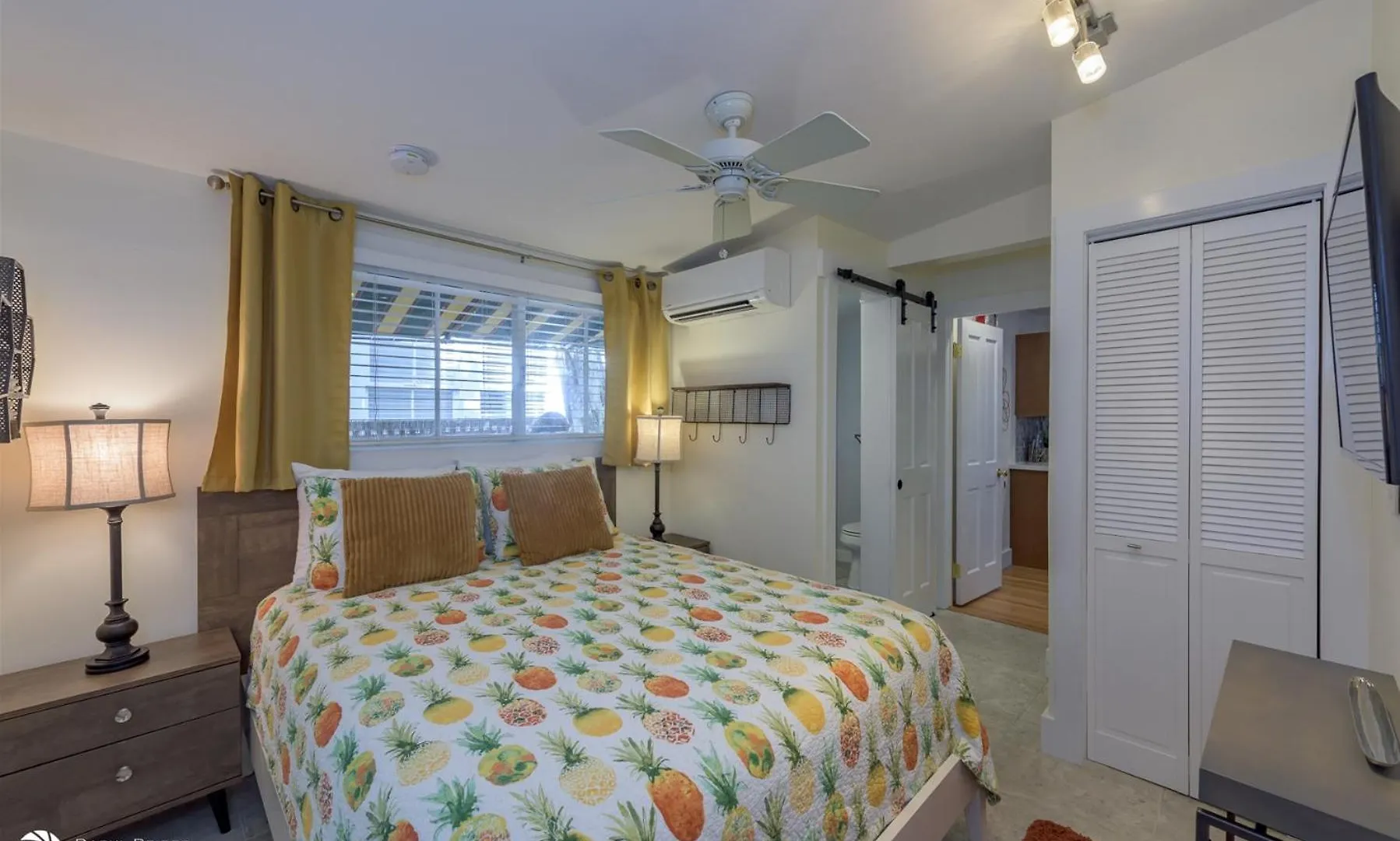 Eyebrow Eyebrow House Apartamento