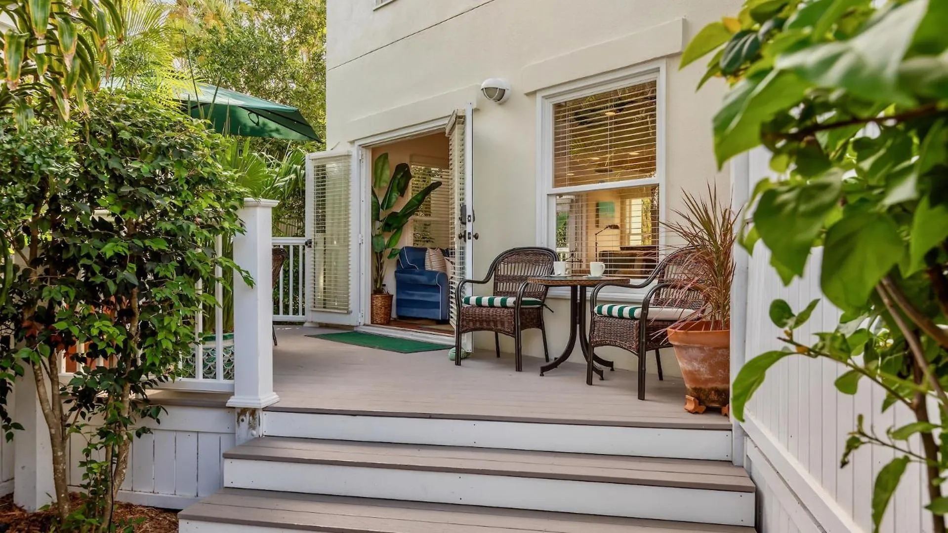 Banana Blossoms By Last Key Realty * Key West
