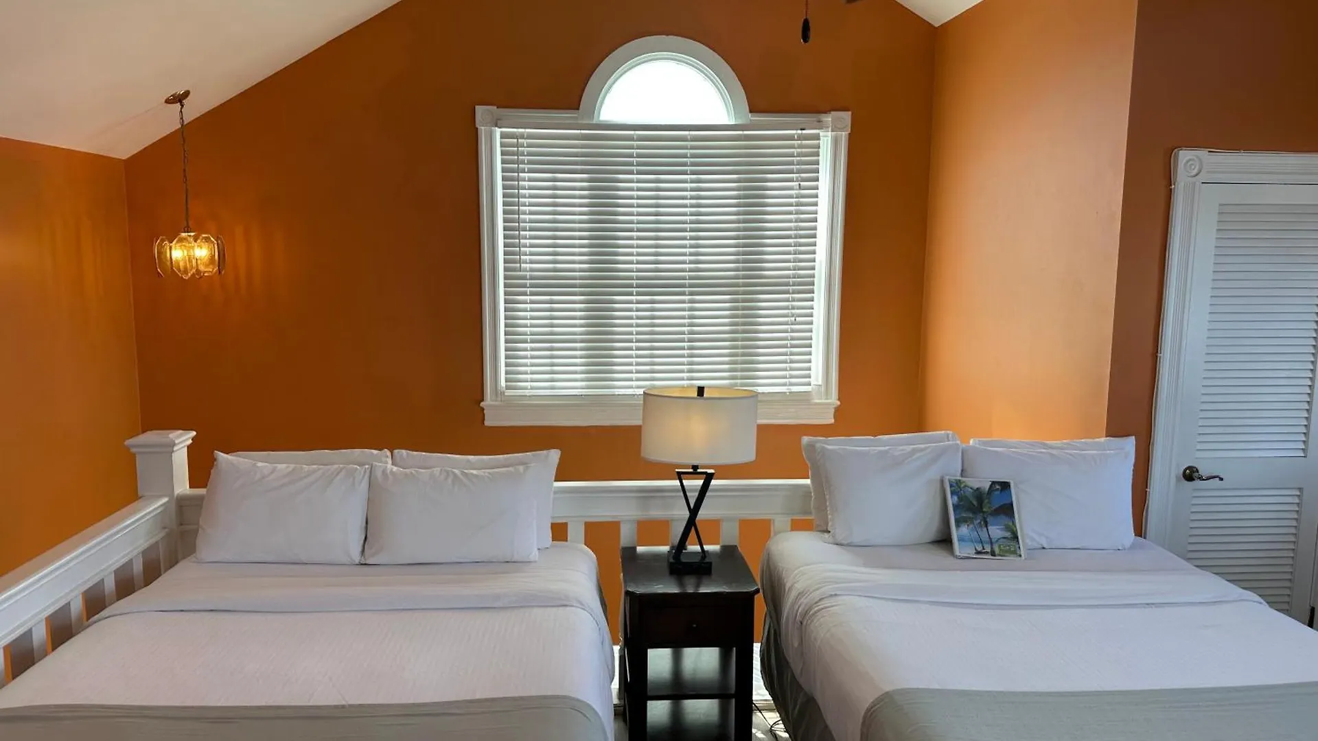 Douglas House Mini-hôtel 3*