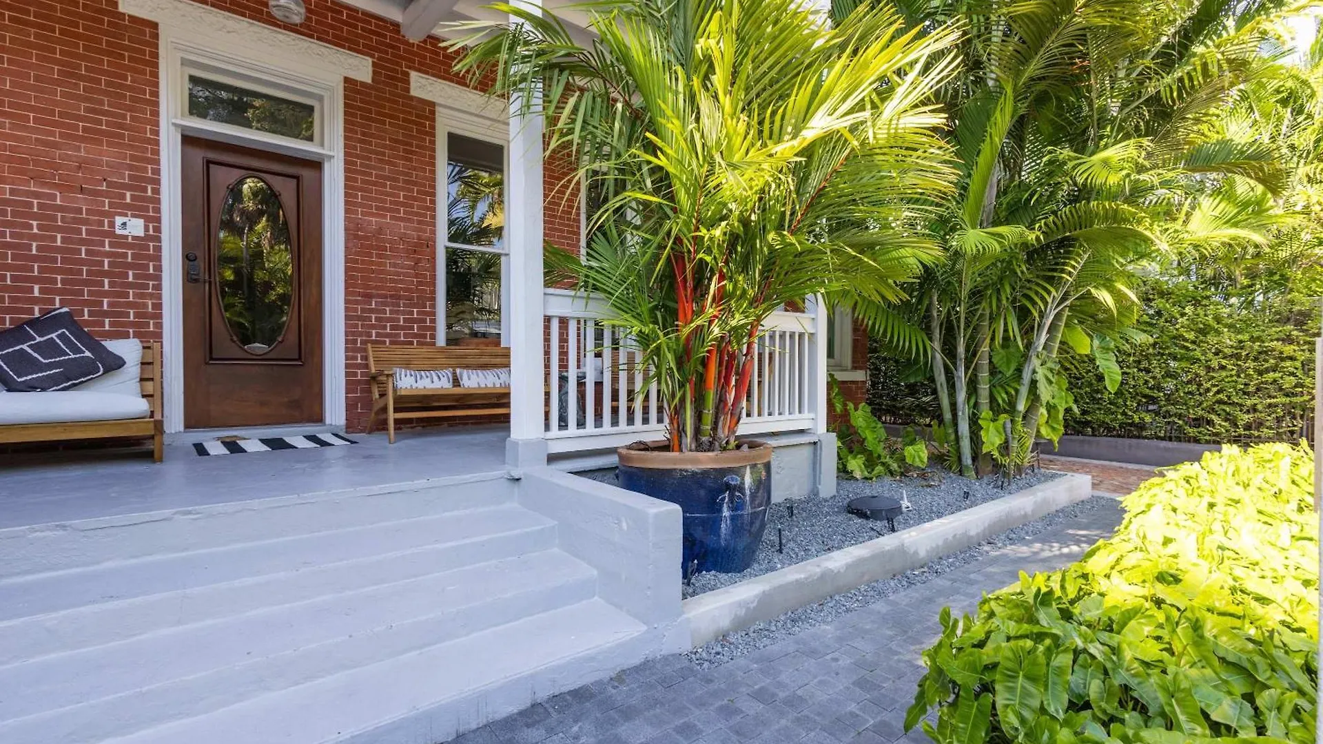 Takeover At The Grand Maloney * Key West