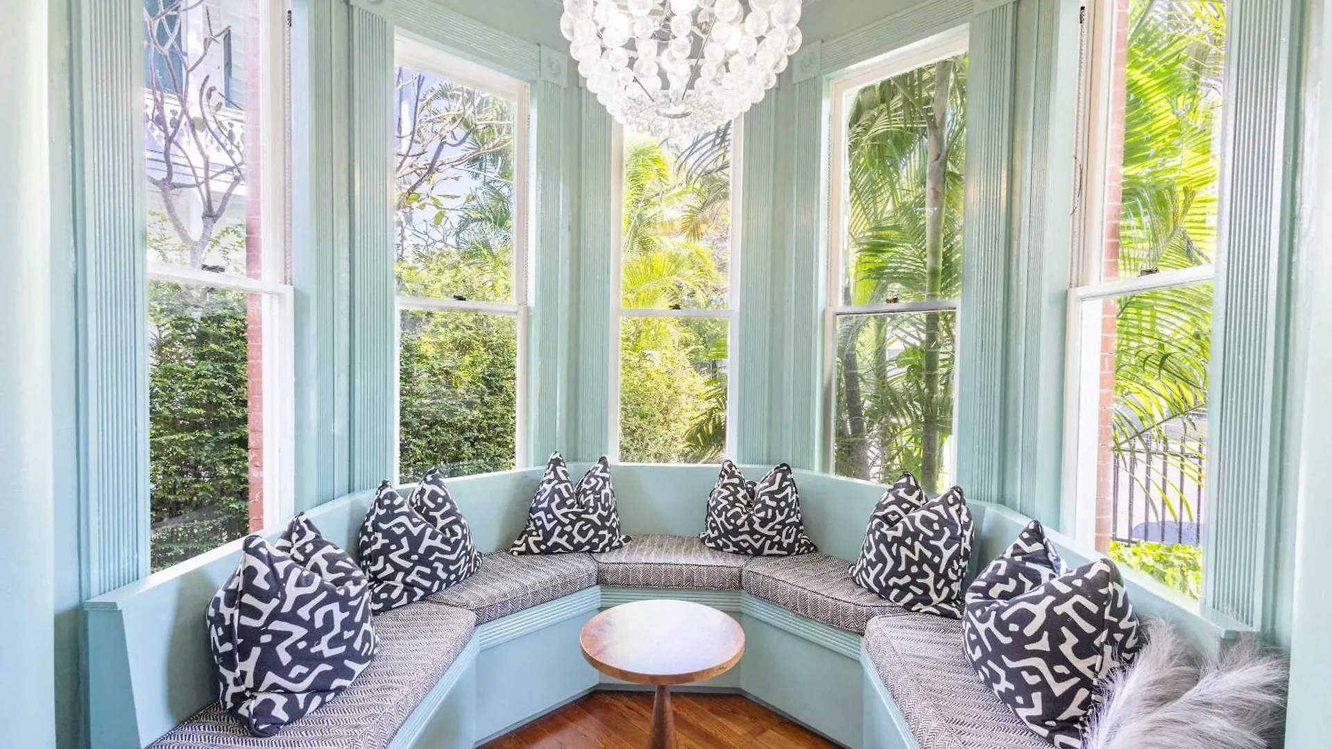 Takeover At The Grand Maloney Holiday home *