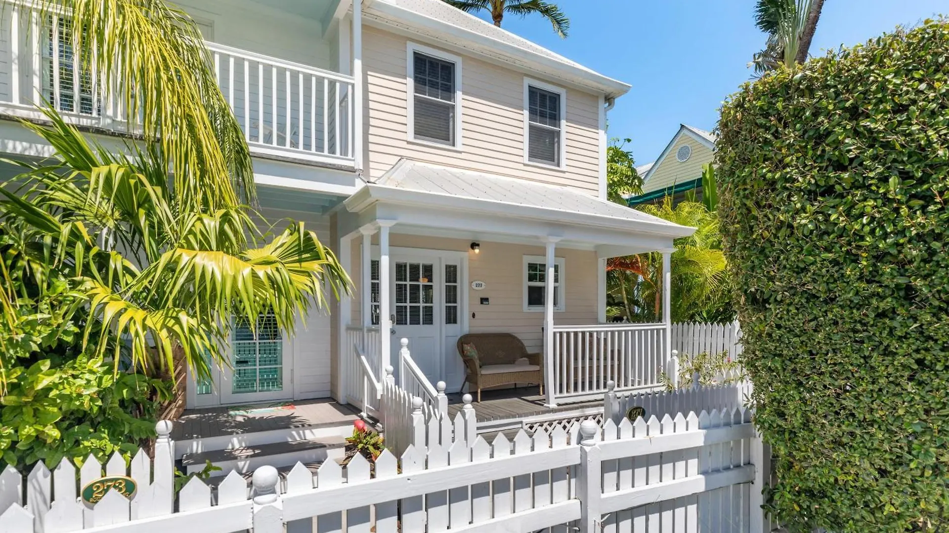 Dom wakacyjny Linger Longer By Avantstay Walkable Gated Community Shared Pool Week Long Only Key West