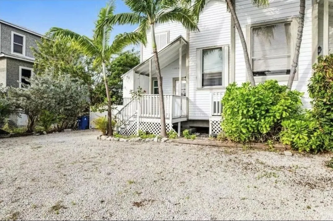Jewel On Jade Key West