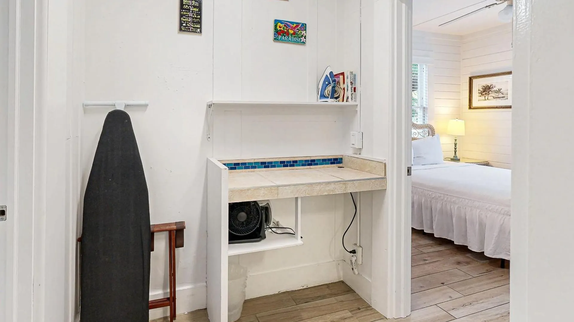 Apartment Four Flowers Key West