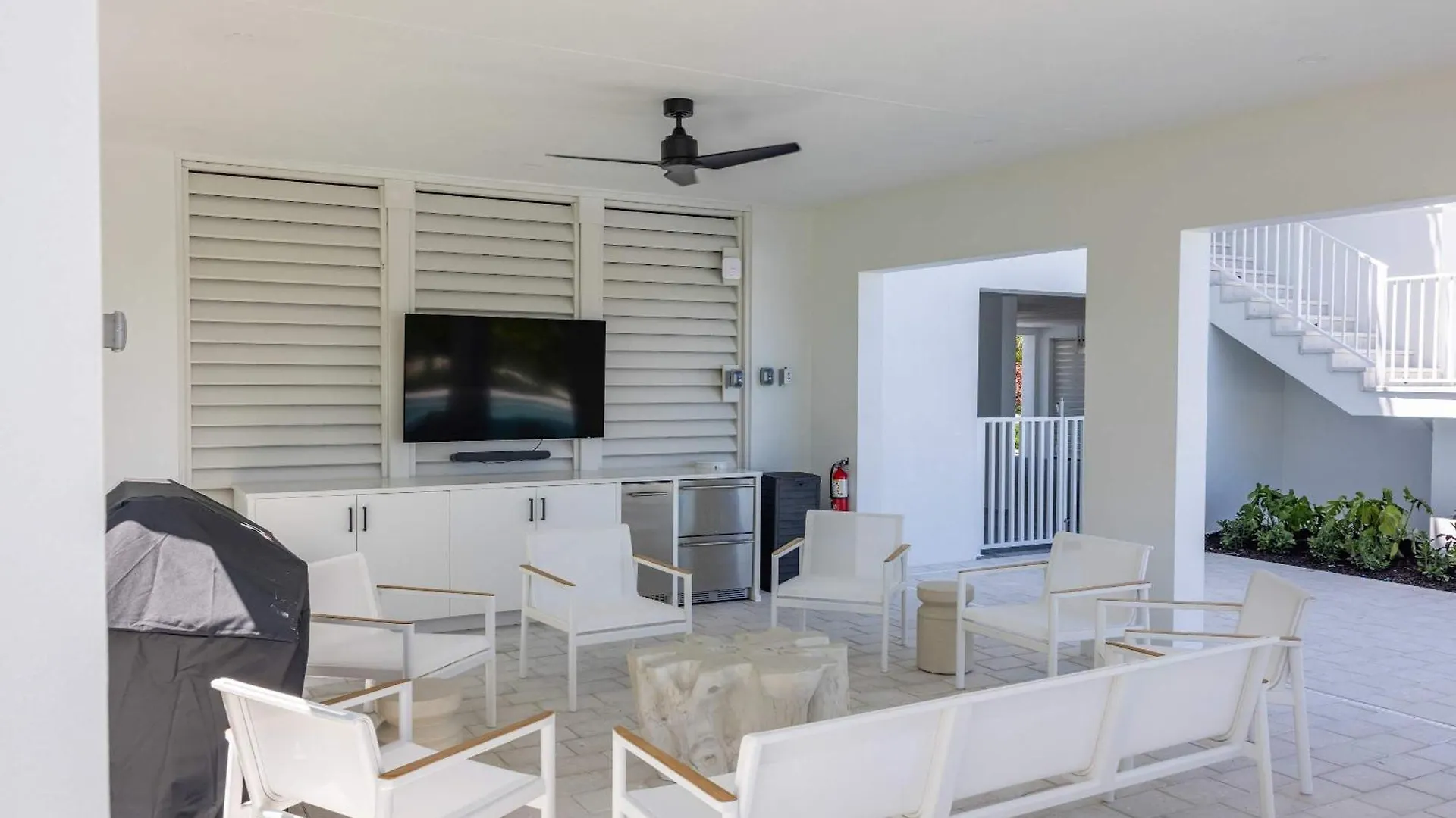 New Waterfront - Sunray House Semesterbostad