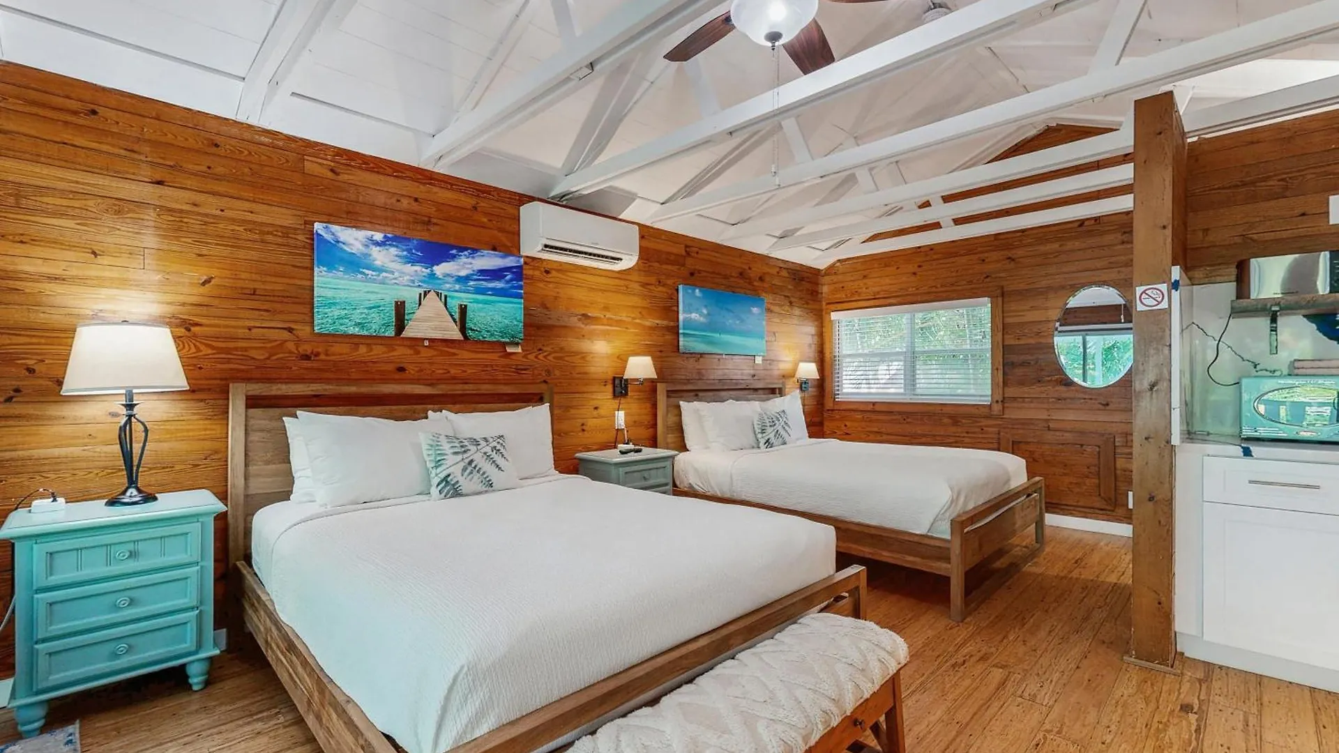 Papa's Hideaway