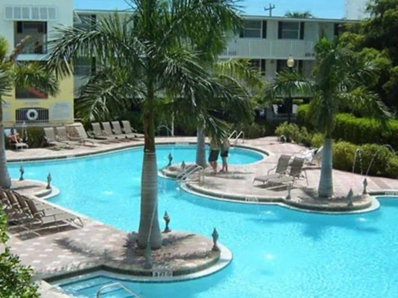Hotel Fairfield & By Marriott