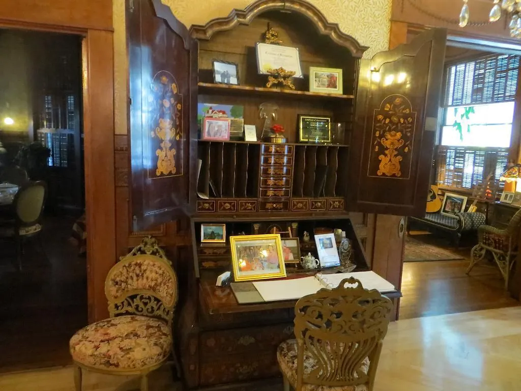 Amsterdam's Curry Mansion Couette-café 3*