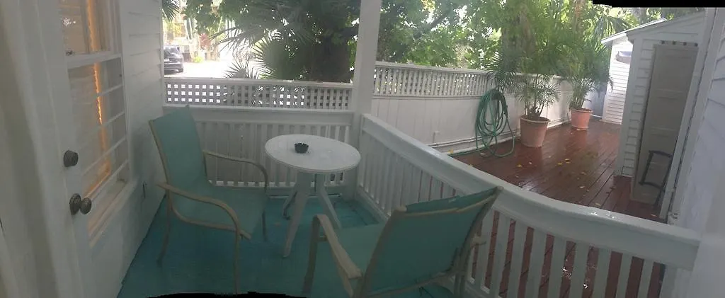 Amsterdam's Curry Mansion Couette-café Key West