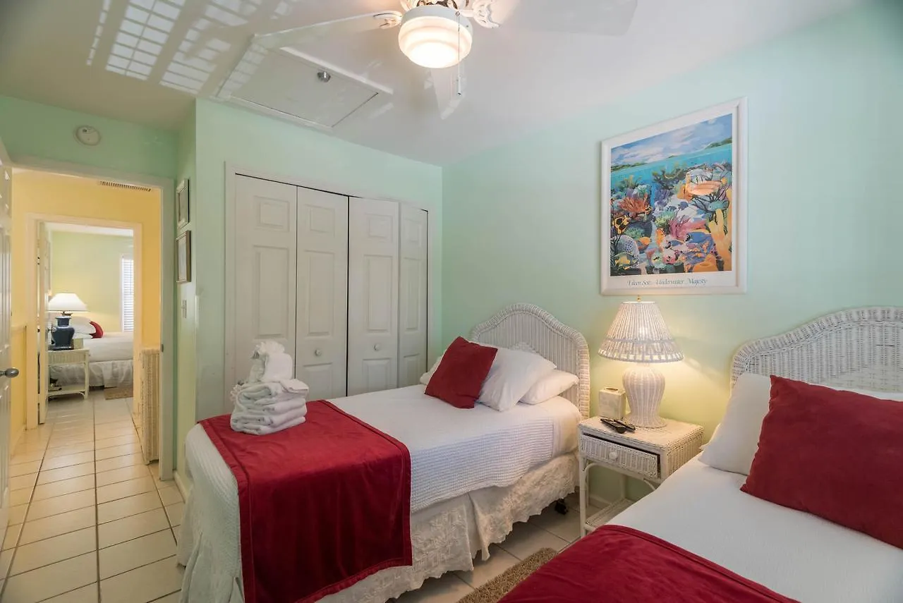 Apartment Seashore At The Shipyard Key West