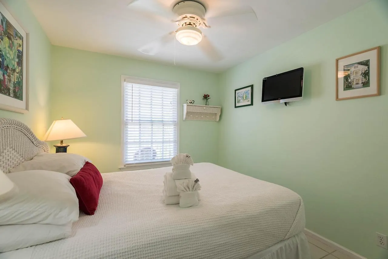 Seashore At The Shipyard Apartment Key West