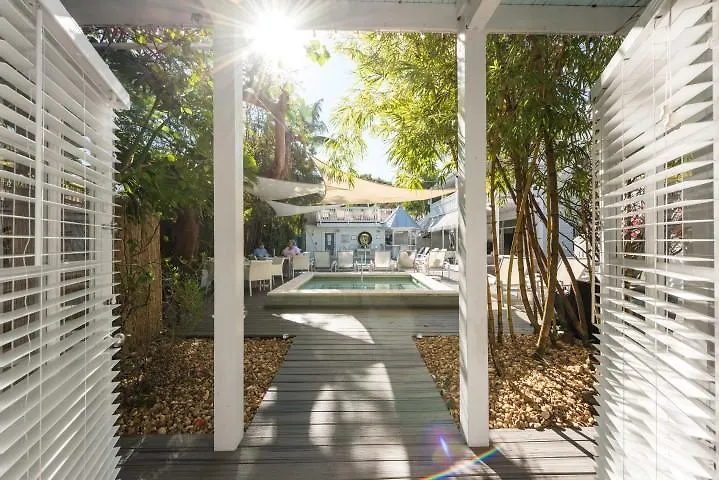 Alexander's Guesthouse-adult Exclusive, Lgbtq Friendly 3* Κι Γουέστ