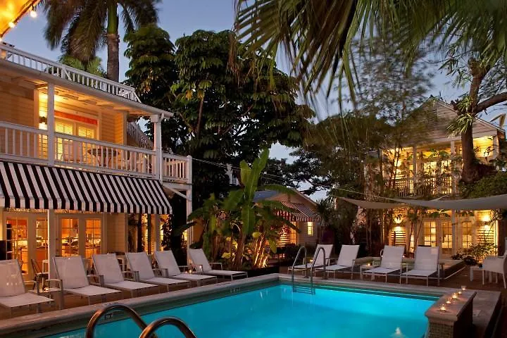 Alexander's Guesthouse-adult Exclusive, Lgbtq Friendly Bed and Breakfast Κι Γουέστ