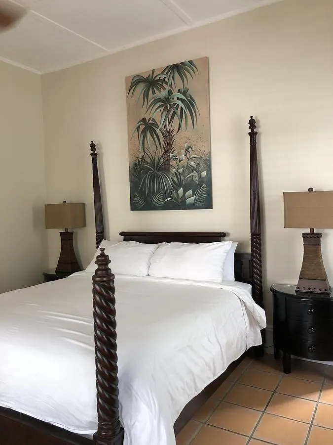L'habitation Guesthouse- Adult Exclusive 2* 基韋斯特