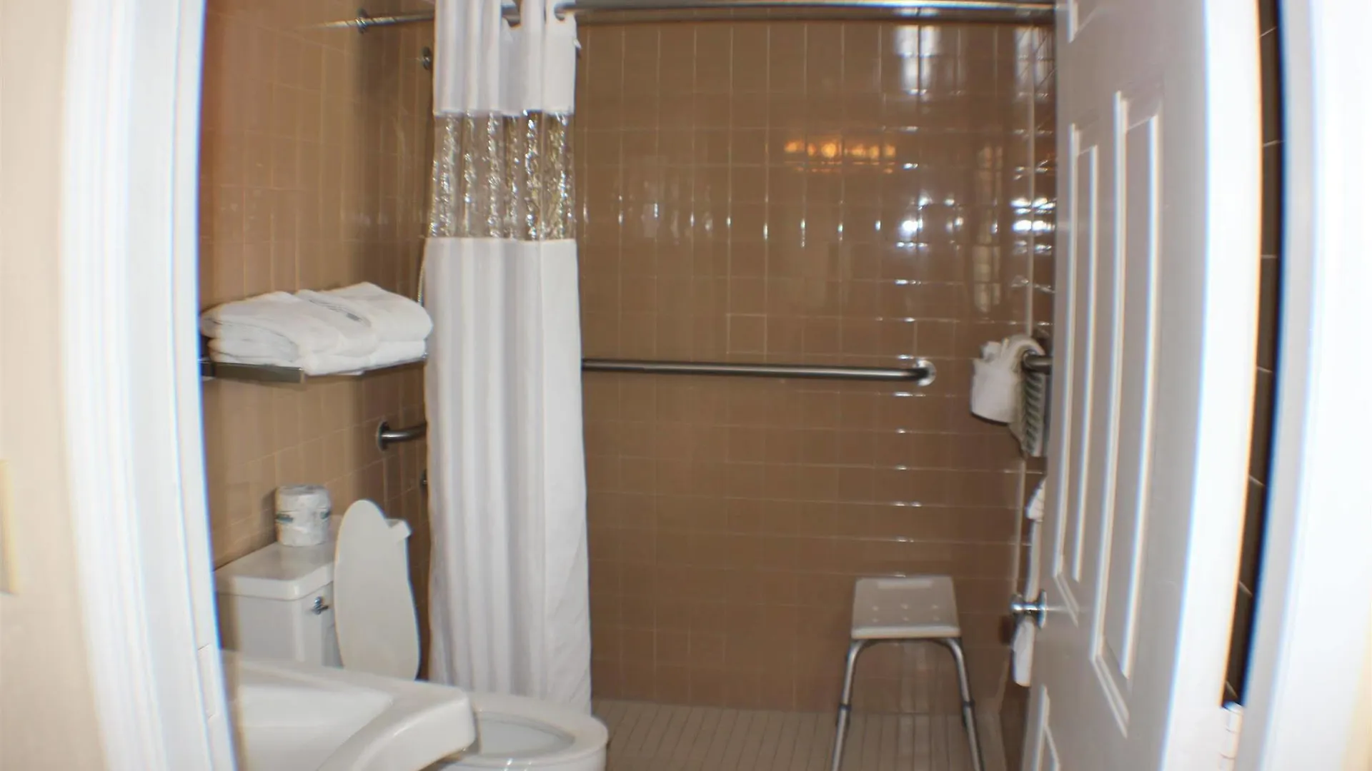 Best Western Hibiscus Hotel 3*