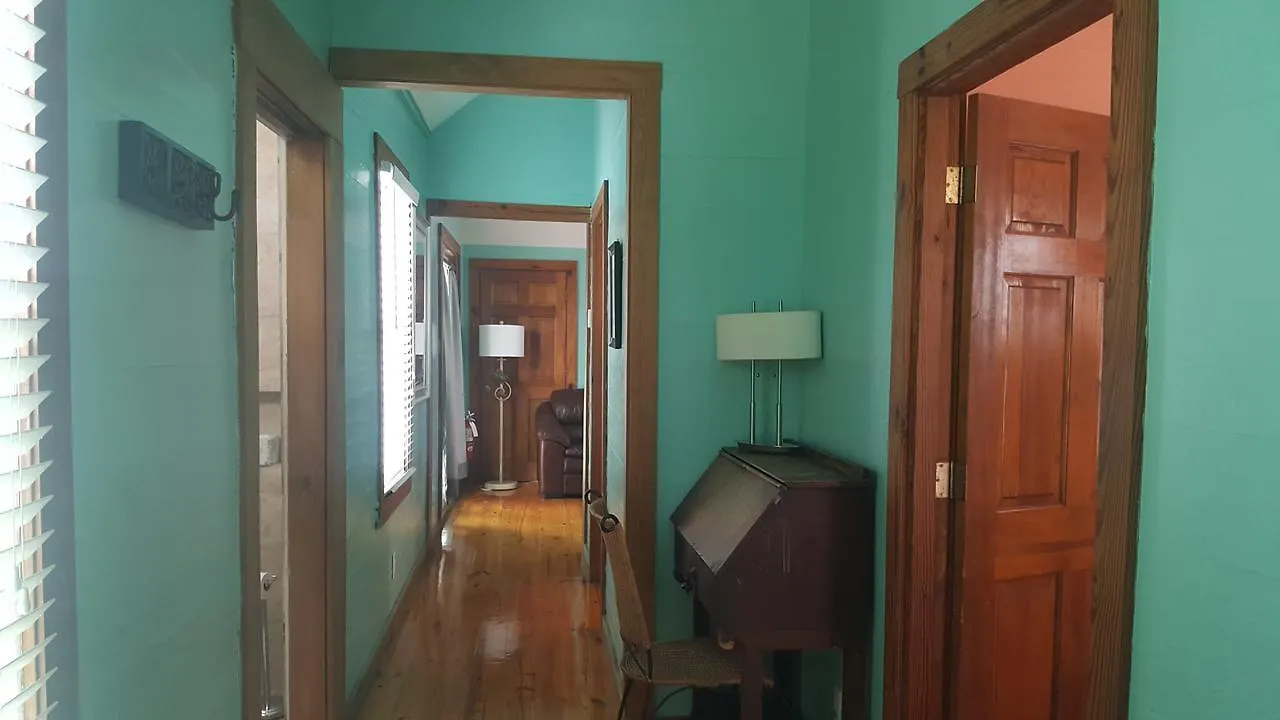 Courtney's Place Historic & Maison d'hôtes