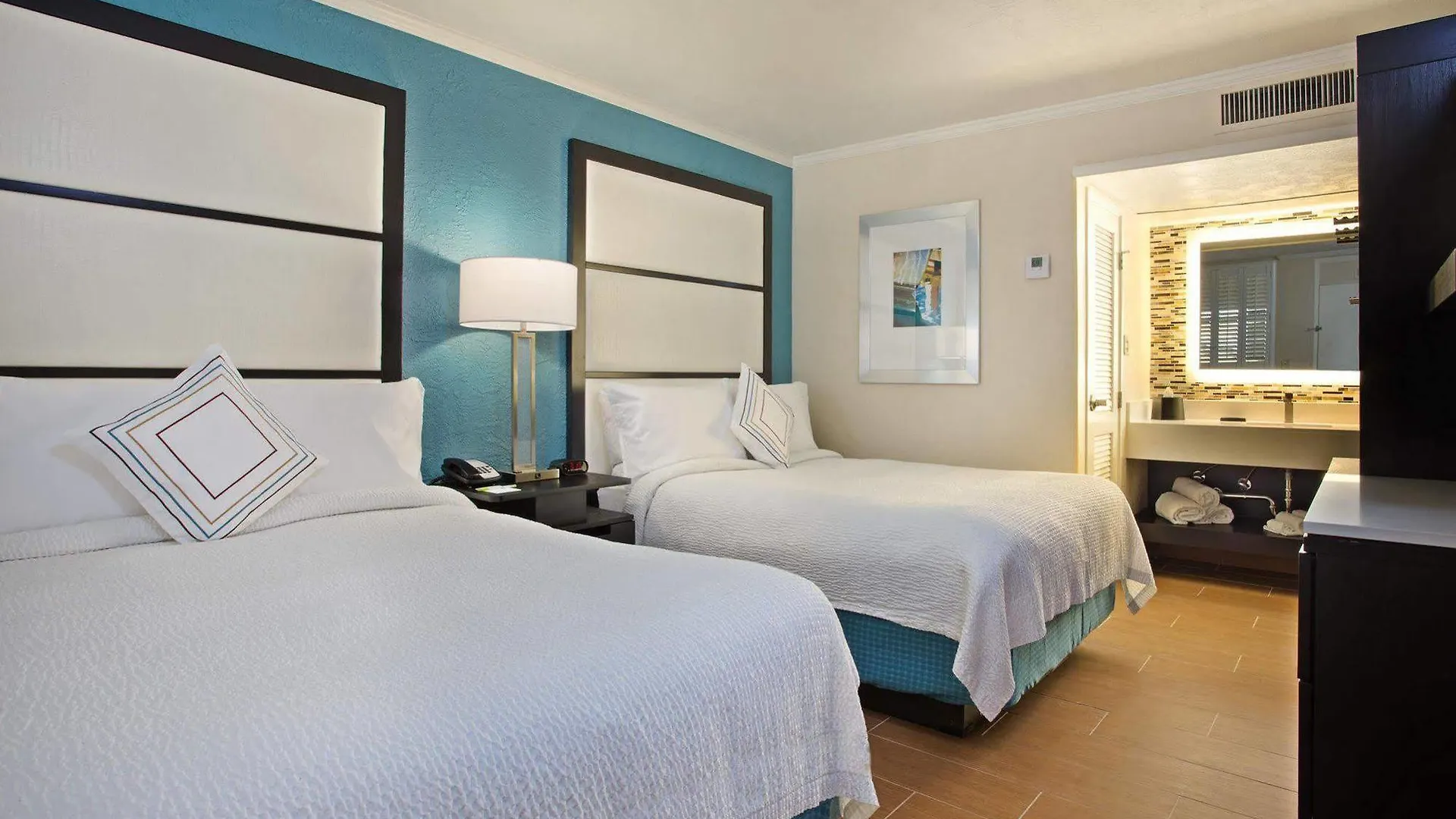 Fairfield & By Marriott