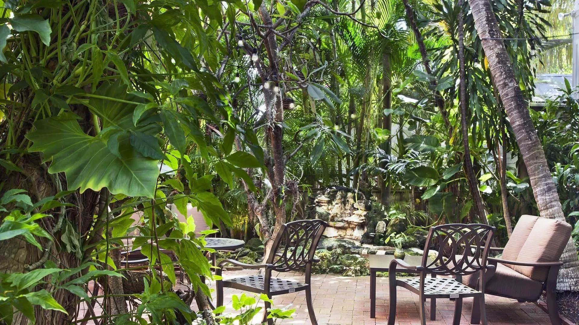 Hotel Island House