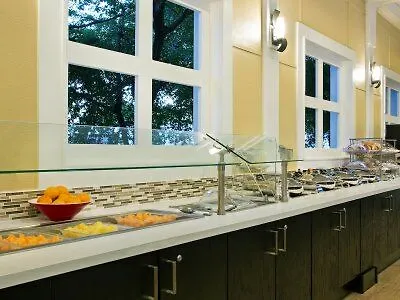 Fairfield & By Marriott 3*