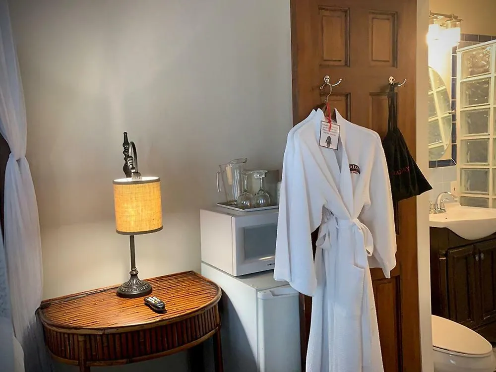 Avalon Bed And Breakfast (Adults Only) Bed & Breakfast 3*