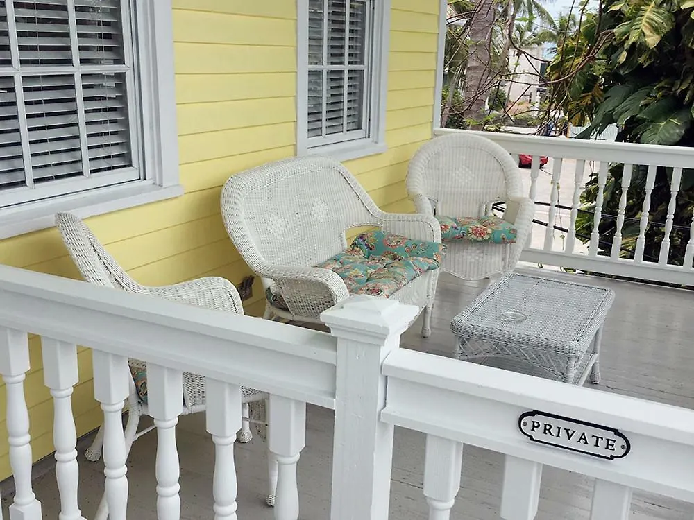 Bed & Breakfast Avalon Bed And Breakfast (Adults Only)