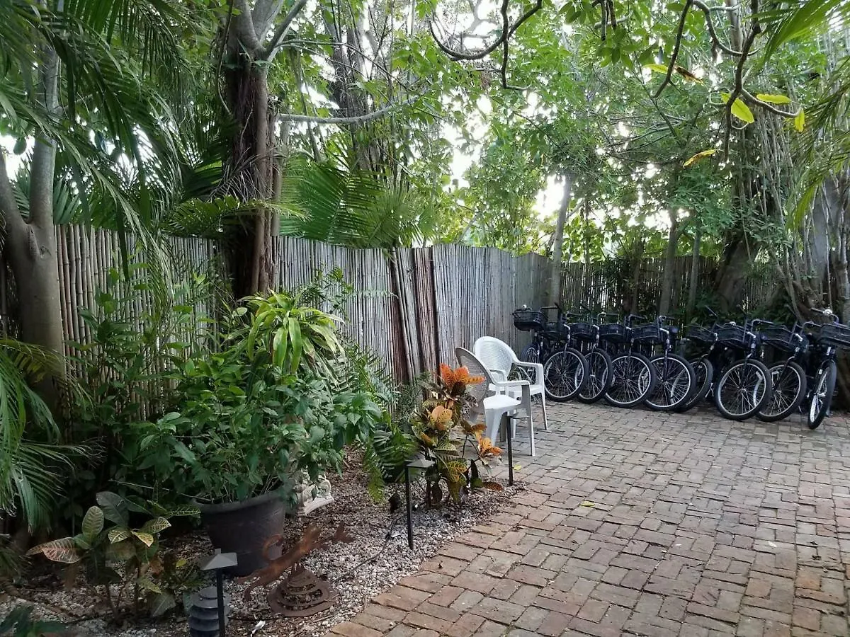 Dreams Bed & Breakfast 3*