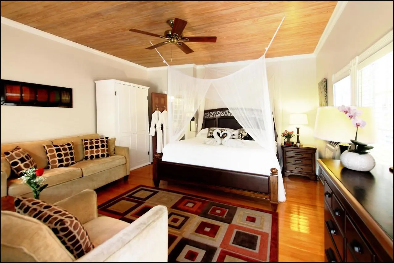 Avalon Bed And Breakfast (Adults Only) Bed & Breakfast 3*