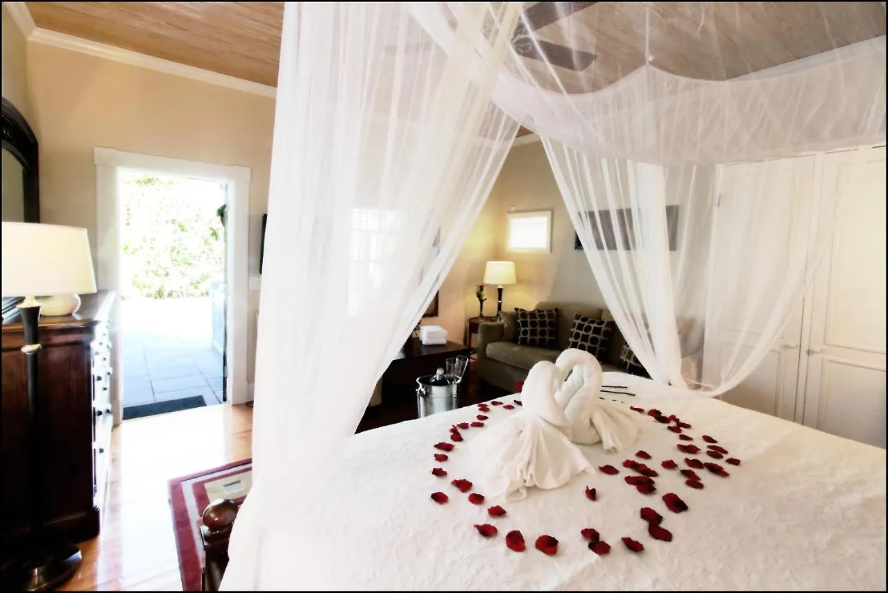 Avalon Bed And Breakfast (Adults Only) Bed & Breakfast 3*