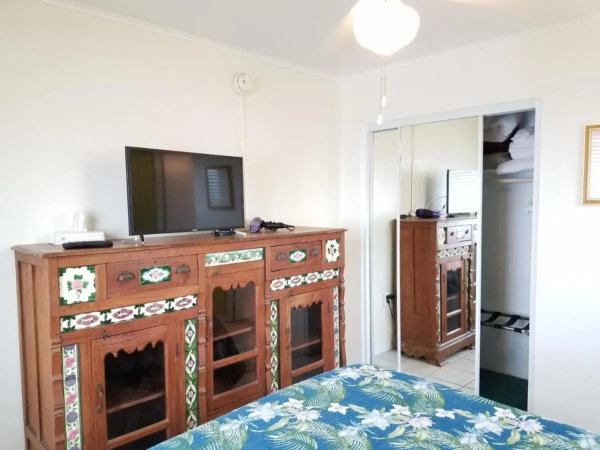 Alexander Palms Court - No Hidden Fees! Penzion *