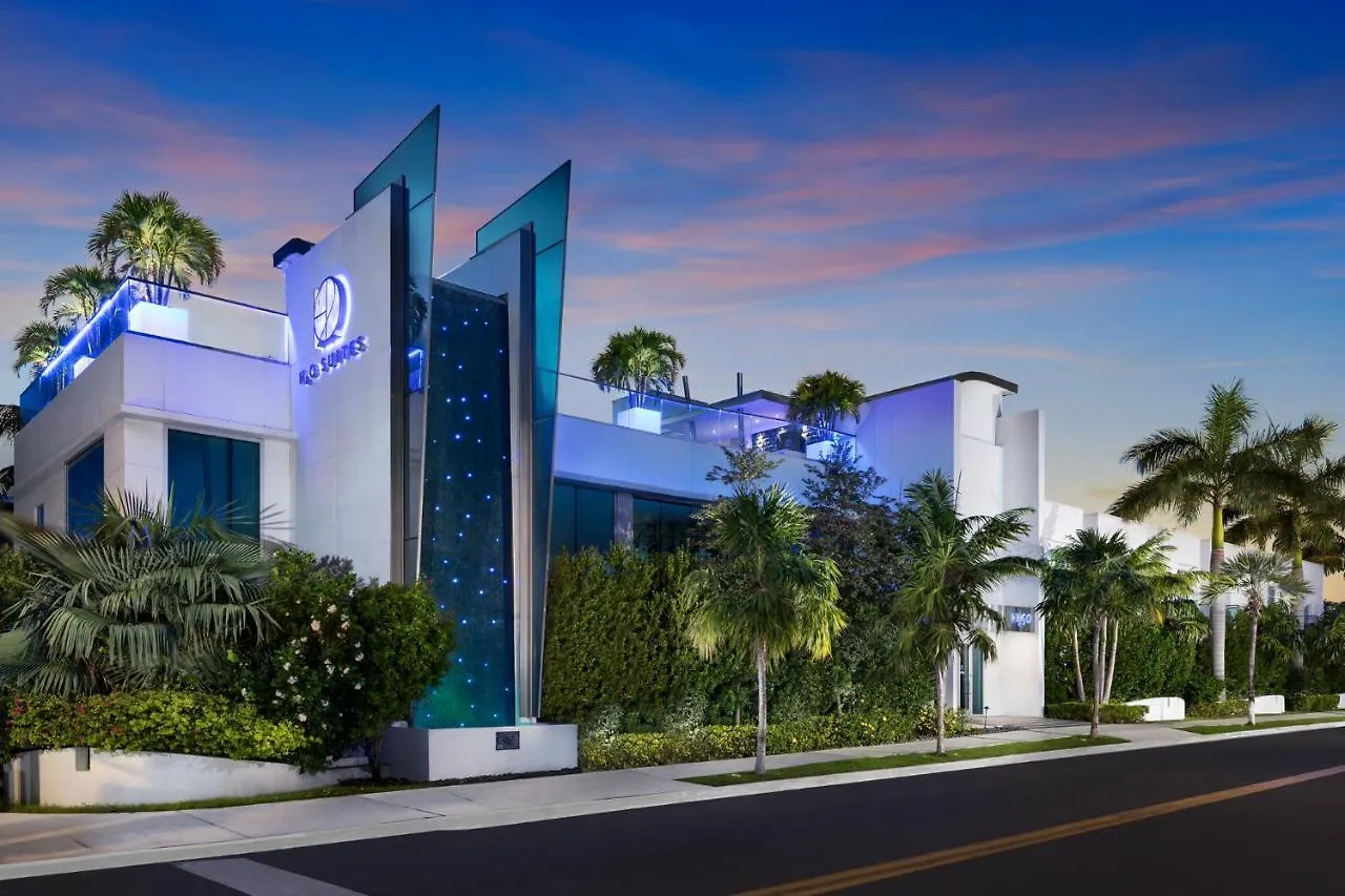 H2o Suites- Adults Only