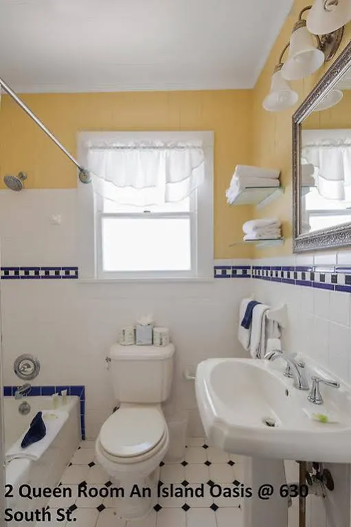 Kona Kai Oasis Bed & Breakfast Key West