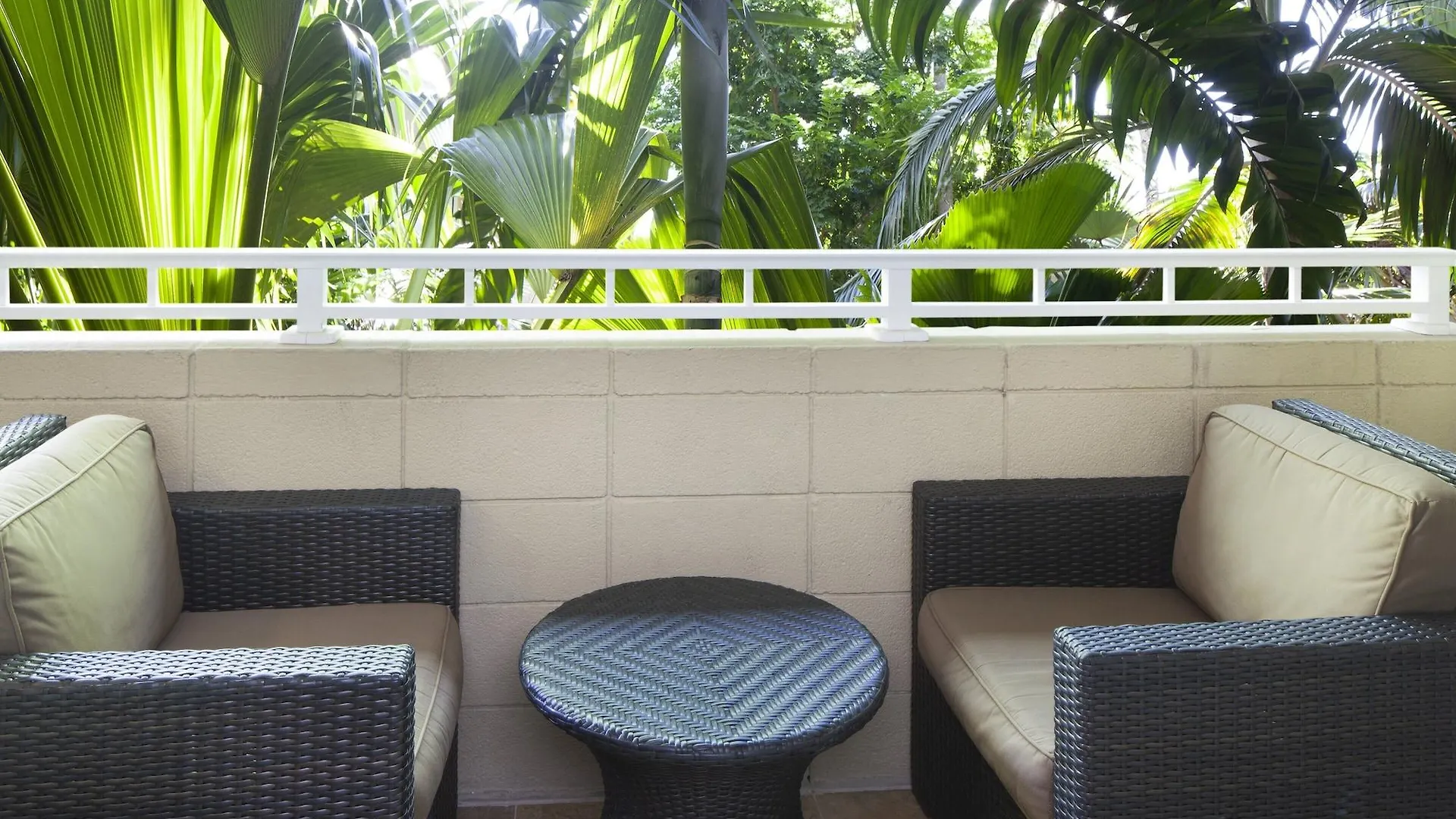 Üdülőközpont Pier House & Spa 4*