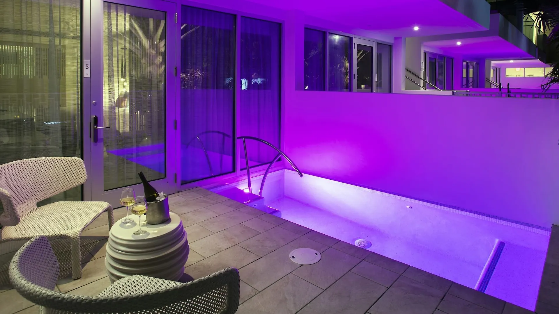 H2o Suites- Adults Only Üdülőközpont