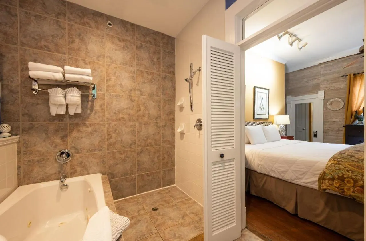 Hotel The Mermaid & The Alligator Key West
