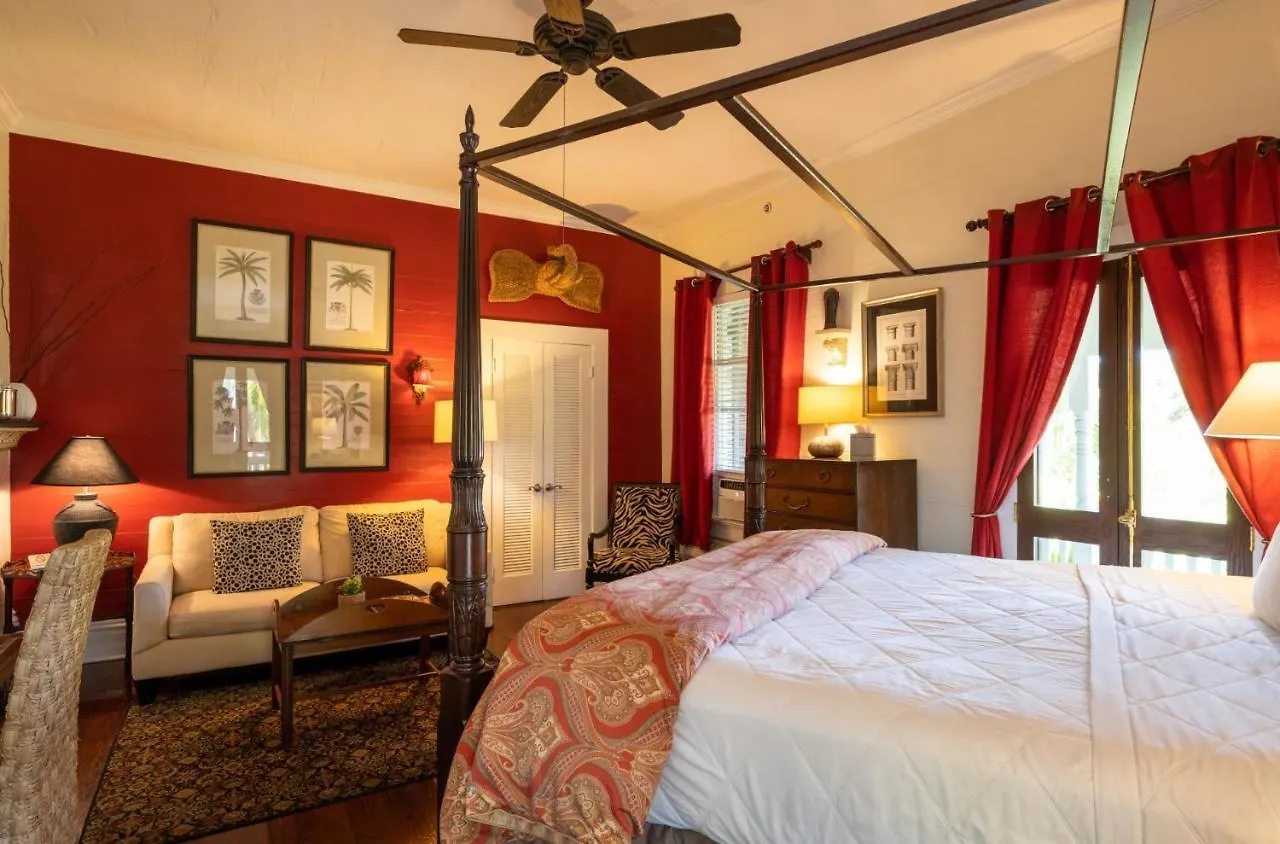 The Mermaid & The Alligator Hotel 3*