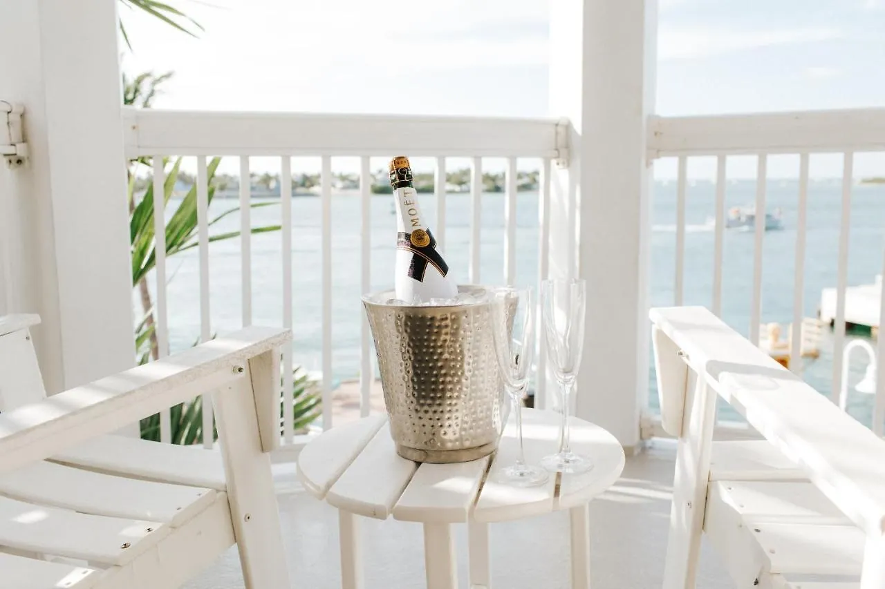 Opal Key & Marina Resort 4*