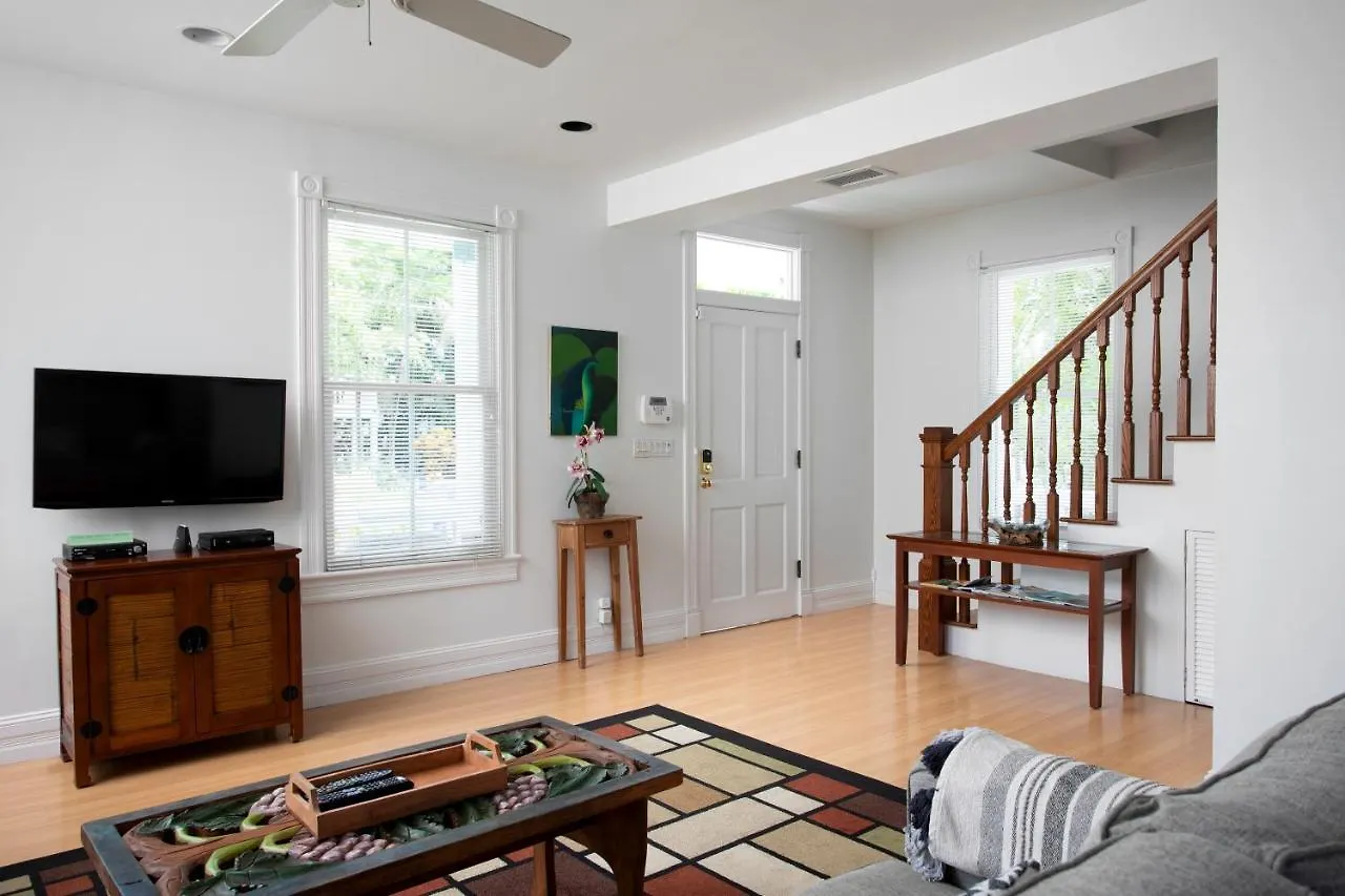 Bahama Gardens - 4 Old Town Vacation Homes - Sleeps 23 Holiday home