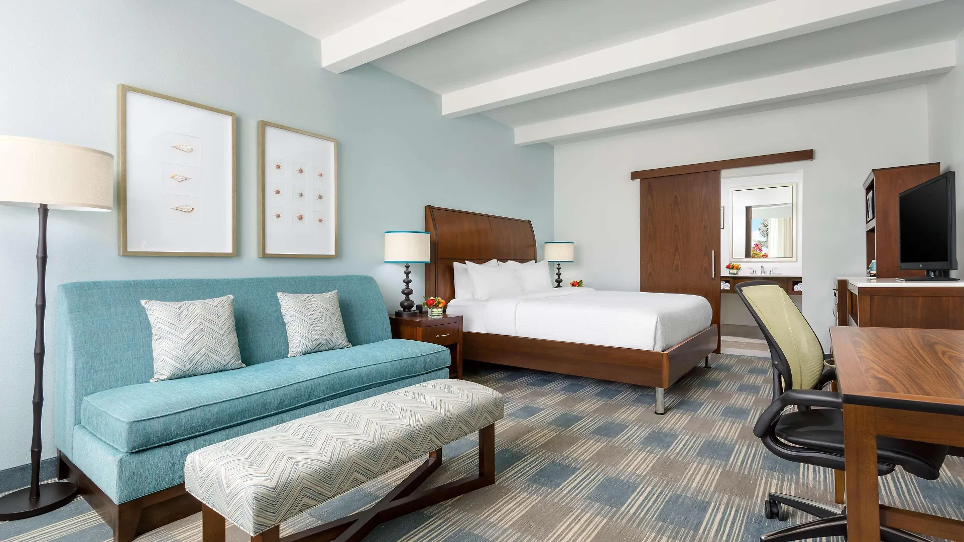 Hilton Garden / The Keys Collection
