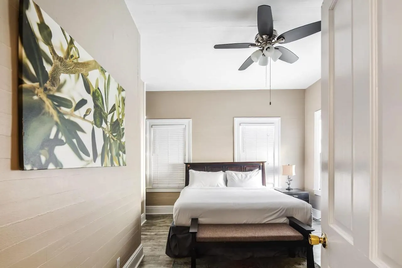 Duval Dream Loft On Duval Apartment Key West