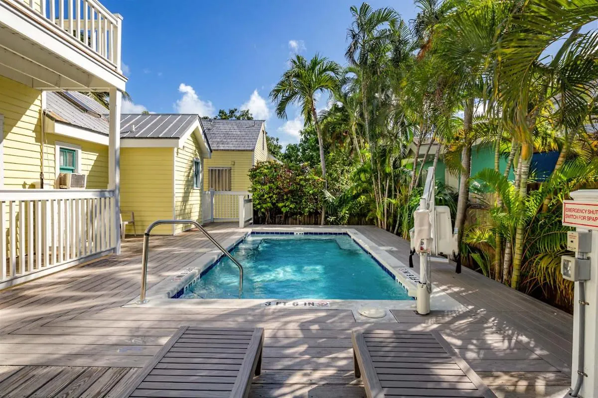 Matisse Manor #5 By Brightwild Apartament Key West