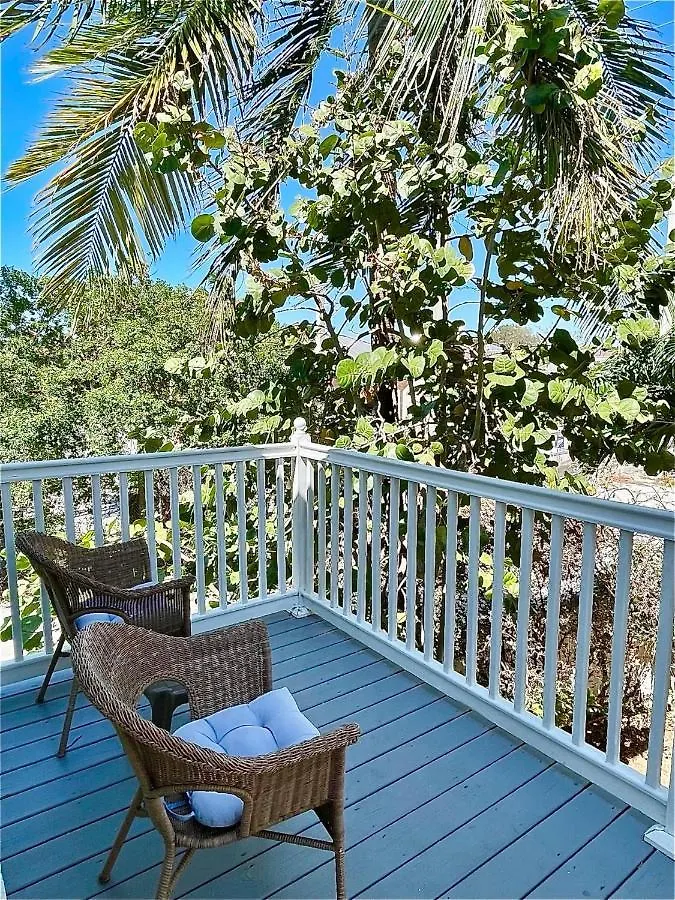 Kokomo Korner * Key West