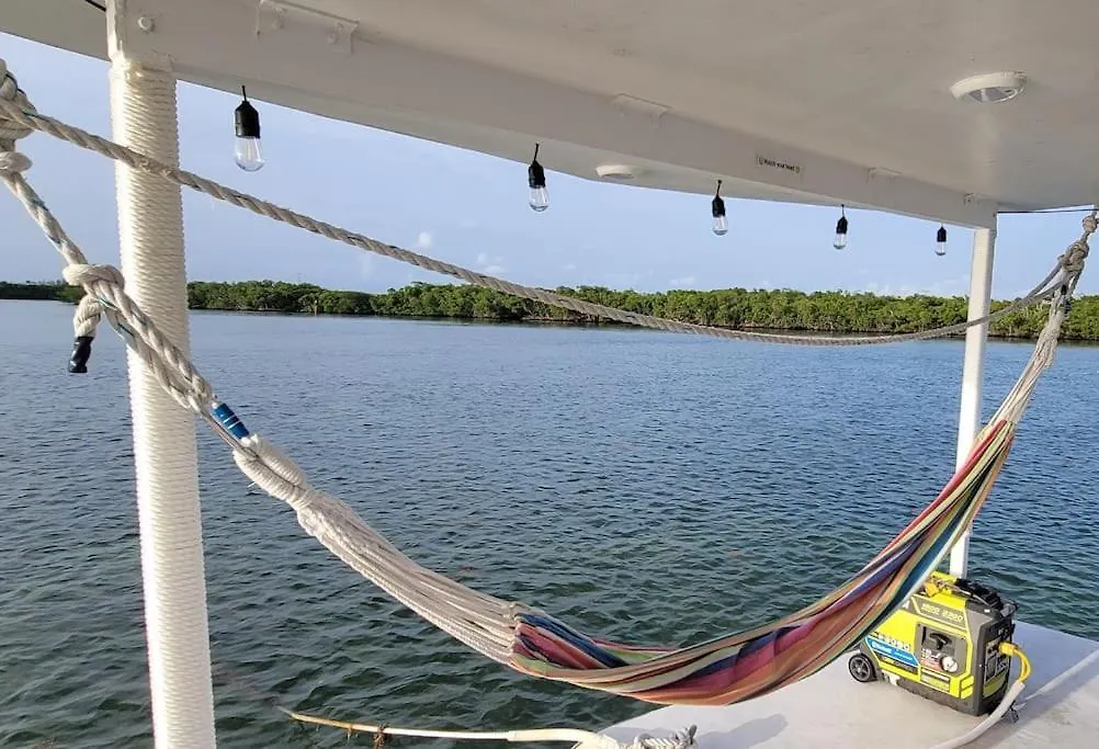 Botel Beautiful Houseboat In