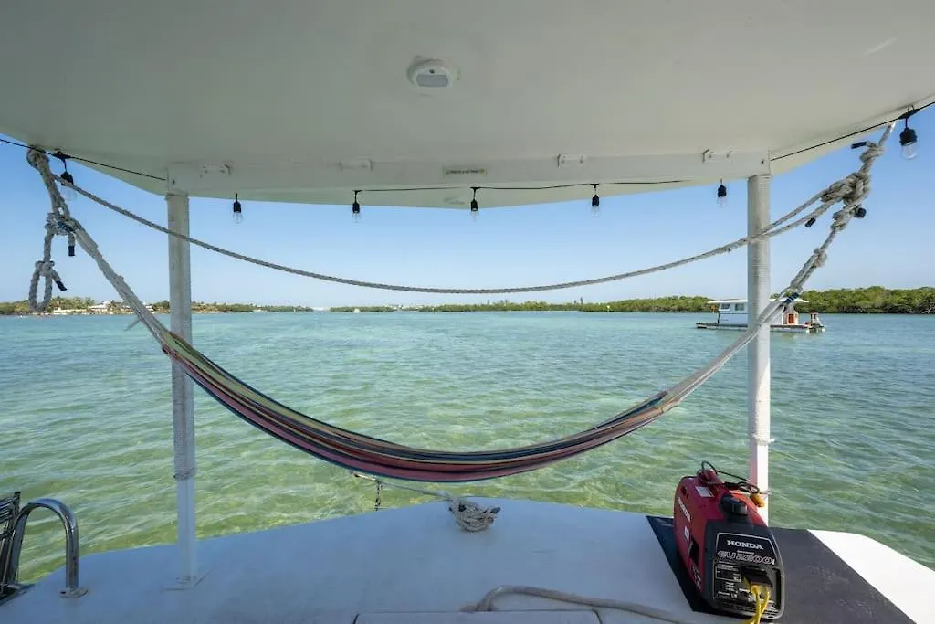 Beautiful Houseboat In Key West