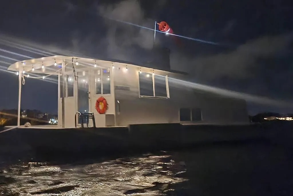 Beautiful Houseboat In Botel Key West