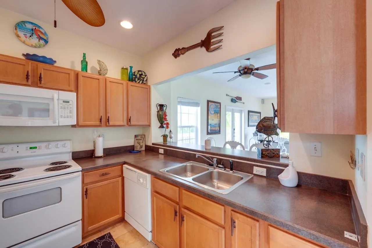 Waterfront Oasis With Float Dock! * Key West