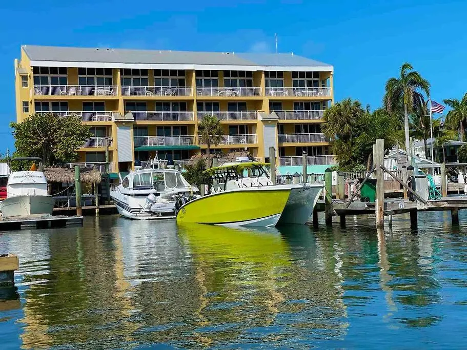 Holiday home Abaco - Large Waterfront 2x2 End Unit With Boat Slip Key West